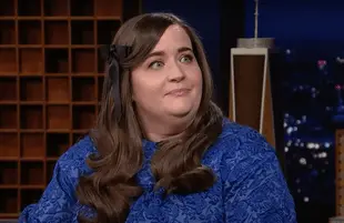 Aidy Bryant relives her harrowing "solo Electric Slide" on Fallon (NBC)