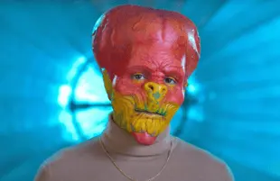 The Alien (aka Tyler, a model and security guard from Los Angeles) in a screengrab from Sexy Beasts. (Netflix)