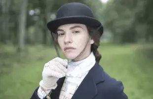 Lily James plays Linda Radlett in The Pursuit of Love. (Photo: Amazon Studios)