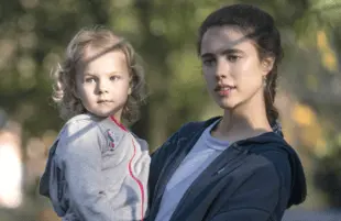 Rylea Naveah Whittet and Margaret Qually in Maid. (Photo: Ricardo Hubbs/Netflix)
