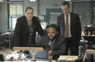 Camryn Manheim, Anthony Anderson and Jeffrey Donovan in the premiere episode of Law & Order Season 21. (Photo by: Virginia Sherwood/NBC)