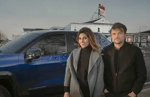 Jamie-Lynn Sigler and Robert Iler in The Sopranos Super Bowl Commercial (Photo: Chevrolet/YouTube)