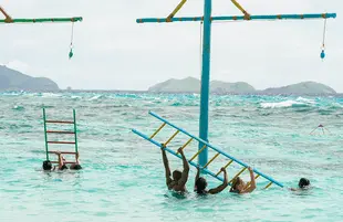 Survivor 42 water challenge (Photo: CBS)