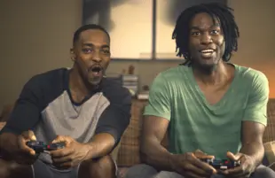 Anthony Mackie and Yahya Abdul-Mateen II in Black Mirror (Photo: Netflix/Everett Collection)