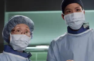 Kathy An and Lynn Chen on Grey's Anatomy (Photo: ABC)