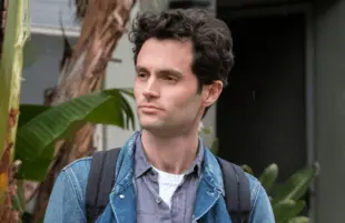 Penn Badgley in You (Photo: Beth Dubber/Netflix)