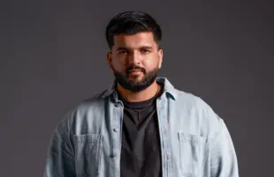 Love Is Blind contestant Haseeb Hussain (Photo: Ser Baffo/Netflix)