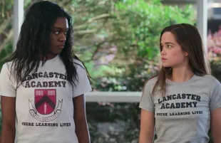 Imani Lewis as Calliope and Sarah Catherine Hook as Juliette in <i>First Kill</i> (Photo: Netflix)