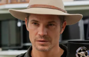 Timothy Olyphant as Raylan Givens in Justified (Photo: FX/Everett Collection)