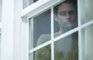 Penn Badgley in You. (Photo: Netflix)