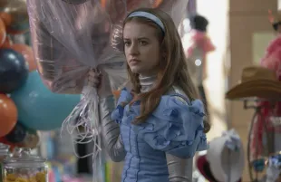 Máiréad Tyers in Extraordinary. (Photo: Hulu) 