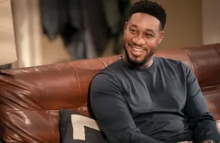 Aaron Jennings in Grand Crew (Photo: Elizabeth Morris/NBC)