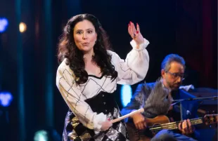 Alex Borstein in Corsets and Clown Suits (Photo: Prime Video)