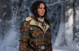 Courtney Eaton in Yellowjackets (Photo: Colin Bentley/Showtime)