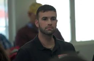 Ronald Gladden in Jury Duty (Photo: Amazon Freevee)