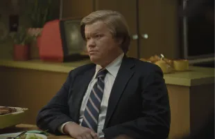 Jesse Plemons (and wig) in Love & Death (Photo: Jake Giles Netter/HBO Max)