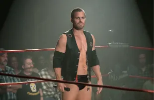 Stephen Amell in Heels (Photo: Starz)