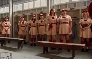 Roberta Colindrez, Kate Berlant, Abbi Jacobson, D'Arcy Carden, Melanie Field, and Molly Ephraim in A League of Their Own (Photo: Prime Video)