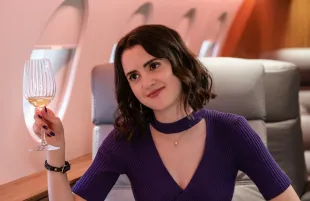 Laura Marano in Choose Love. (Photo: Matt Grace/Netflix)