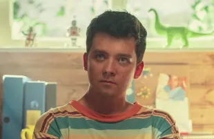 Asa Butterfield in Sex Education Season 4 (Photo: Samuel Taylor/Netflix)