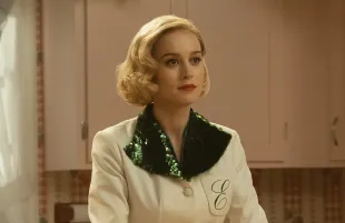 Brie Larson in Lessons in Chemistry (Photo: Apple TV+)