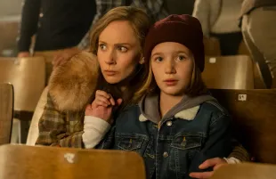 Juno Temple and Sienna King in Fargo (Photo: Michelle Faye/FX)