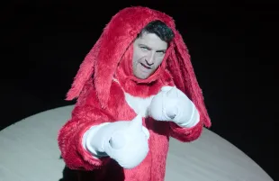 Adam Pally in Knuckles (Photo: Paramount+)