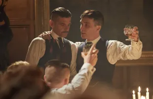 Paul Anderson and Cillian Murphy in Peaky Blinders (Photo: Netflix)