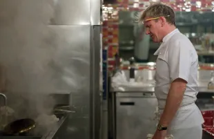 HELL'S KITCHEN, chef Gordon Ramsey, '12 Chefs Competer', (Season 7, aired June 22, 2010), 2005-. photo: Patrick Wymore / TM and Copyright © 20th Century Fox Film Corp. All rights reserved, Courtesy: Everett Collection