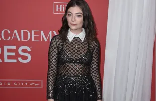Lorde Reflects on Creativity, Struggles With Body Image, and the Making of Virgin (Source: Photo By: Derek Storm/Everett Collection)
