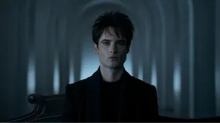 The Sandman: Tom Sturridge as Dream (2025). Photo: ©Netflix / Courtesy Netflix.