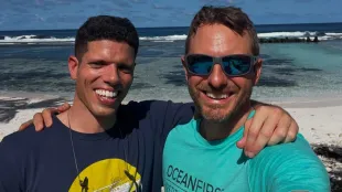 Brendan Talwar and Chris Malinowski (Image via Instagram @shark_docs)