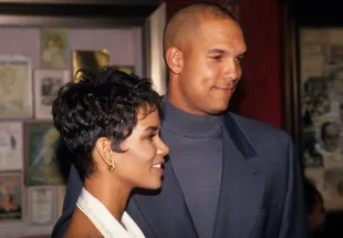 Halle Berry and David Justice (Image via Getty)