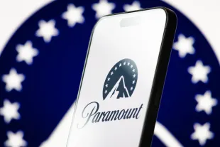 Paramount Signs $7.7 Billion Exclusive US Broadcast Deal With UFC