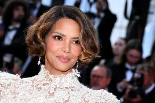 Halle Berry attends the closing ceremony red carpet at the 78th annual Cannes Film Festival at Palais des Festivals on May 24, 2025 in Cannes, France. (Photo by Lionel Hahn/Getty Images)