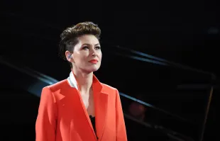 Love Is Blind: UK host Emma Willis (Image via Getty)
