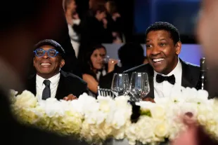 HOLLYWOOD, CALIFORNIA - JUNE 06: Spike Lee (L) and Denzel Washington attend the 47th AFI Life Achievement Award honoring Denzel Washington at Dolby Theatre on June 06, 2019 in Hollywood, California. (Photo by Erik Voake/Getty Images for WarnerMedia) 610530
