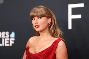 Taylor Swift Shares First Impression of Jason Kelce (Image via Getty)