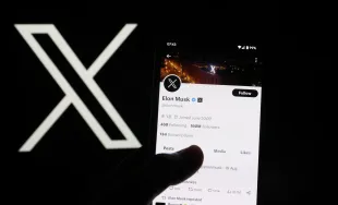Widespread X outage leaves users unable to tweet, scroll, or DM as reports flood in from across the globe.