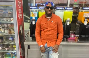 Kevin Watson, a Chicago native, was shot dead on Wednesday (Image via Facebook/Tugg Watson)