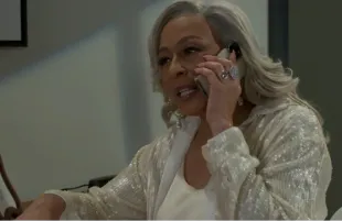 Anita Dupree  (Image via CBS Network)