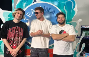 xQc, MrBeast and Adin Ross posing together after raising $12 million (Image via X/@xQc)