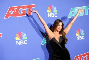 Judge Sofia Vergara attends the "America's Got Talent" Season 20 Red Carpet (Image via Getty)