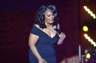 Mo’Nique Claims Oprah & Tyler Perry Ruined Her Career (Image via Getty)
