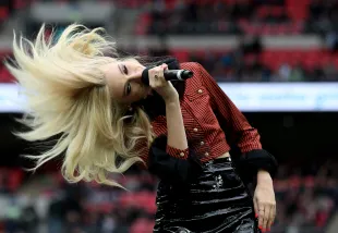 LONDON, ENGLAND - MARCH 28:  Singer Pixie Lott performs at halftime during the Aviva Premiership match between Saracens and Harlequins at Wembley Stadium on March 28, 2015 in London, England.  (Photo by David Rogers/Getty Images)