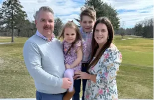 Emily Long and her husband and kids (Photo: Facebook/@Abby Blabby)