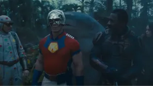 THE SUICIDE SQUAD, Peacemaker vs Bloodsport (with Polka-Dot Man, King Shark, Ratcatcher 2). Photo: © Warner Bros. Entertainment / Courtesy Youtube/@Warner Bros. Entertainment.