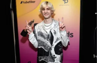 xQc Wins ‘Streamer of the Decade’ Amid Controversial Reaction from FaZe Lacy (Image via Getty)