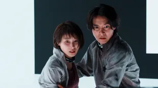 A snippet of Usagi and Arisu from Netflix's Alice in Borderland season 3.