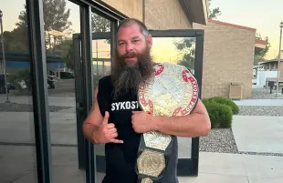 Syko Stu posing for a picture (Image via Instagram/@sykostu)